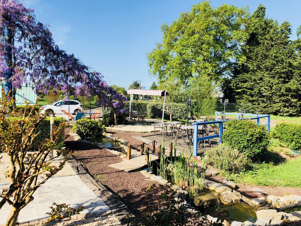 Hotel Au Relais Des Lilas Parthenay Εξωτερικό φωτογραφία