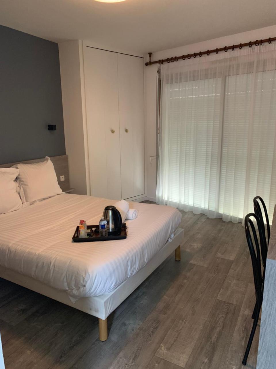 Hotel Au Relais Des Lilas Parthenay Εξωτερικό φωτογραφία