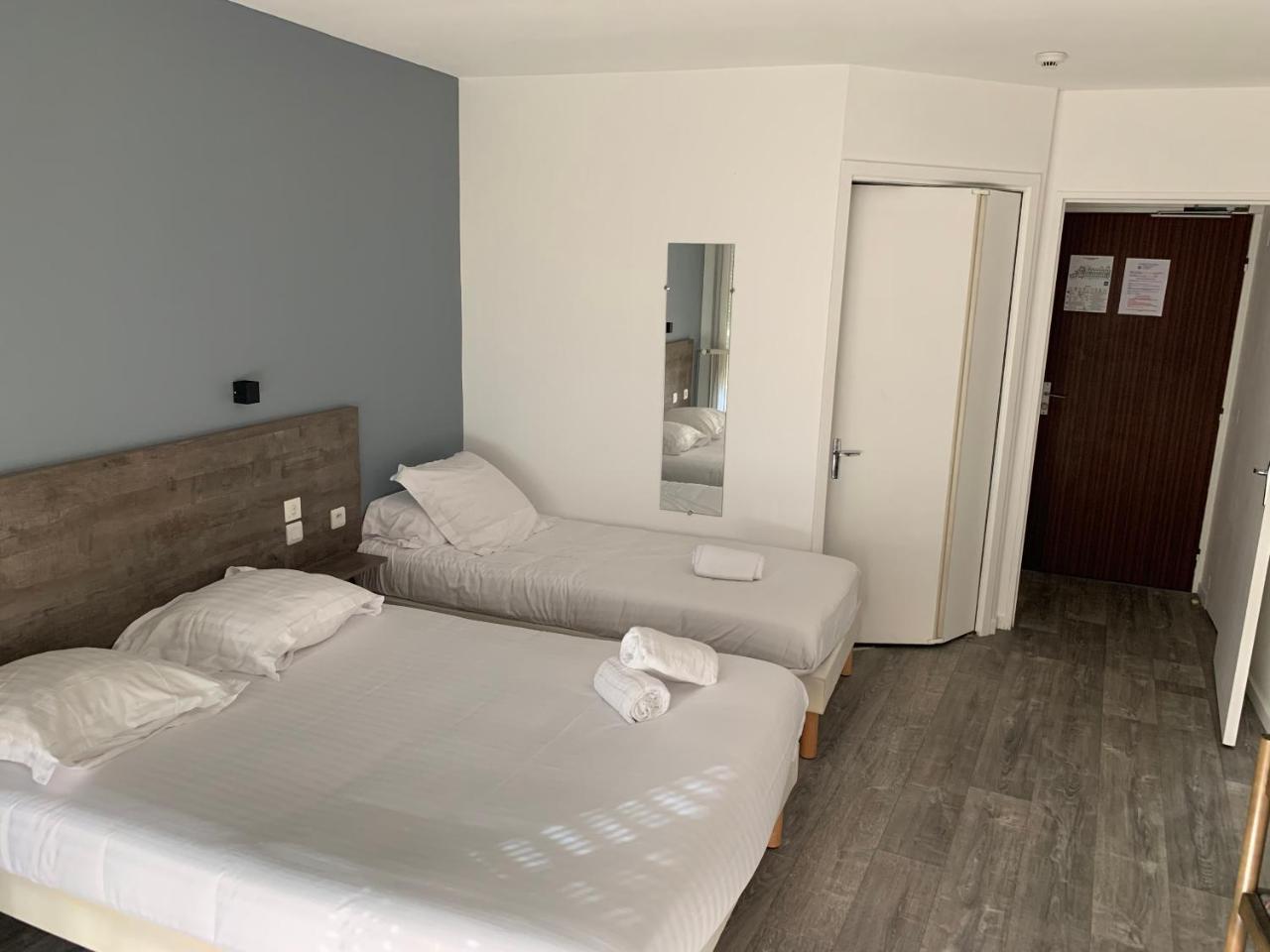 Hotel Au Relais Des Lilas Parthenay Εξωτερικό φωτογραφία
