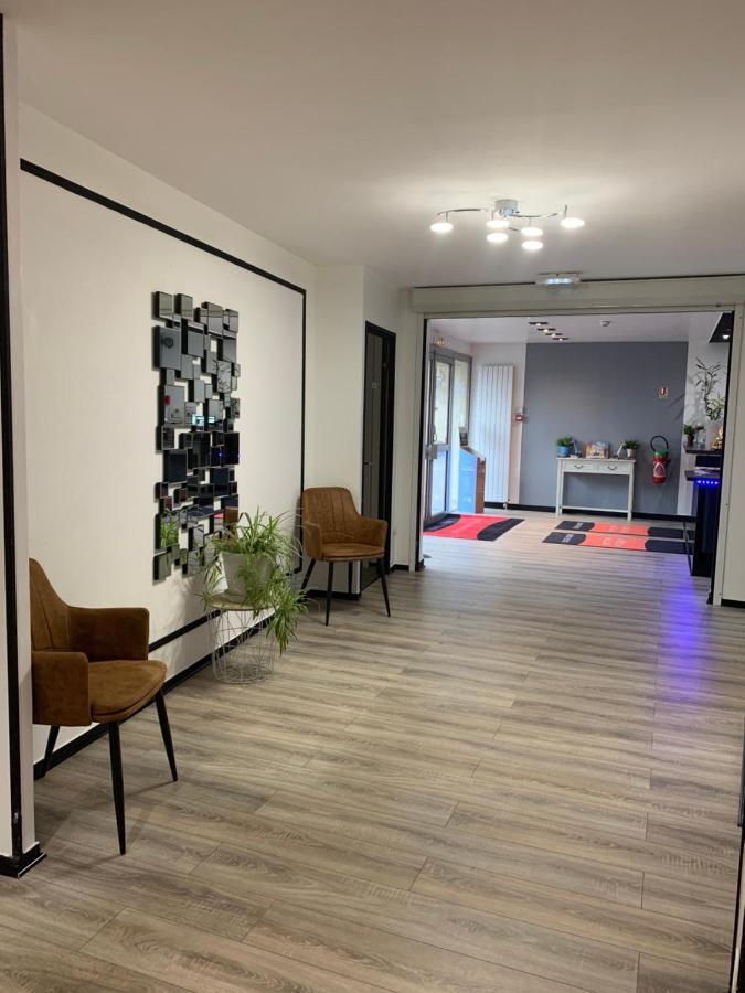 Hotel Au Relais Des Lilas Parthenay Εξωτερικό φωτογραφία